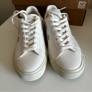 Veja Women's White and Cream Sneakers